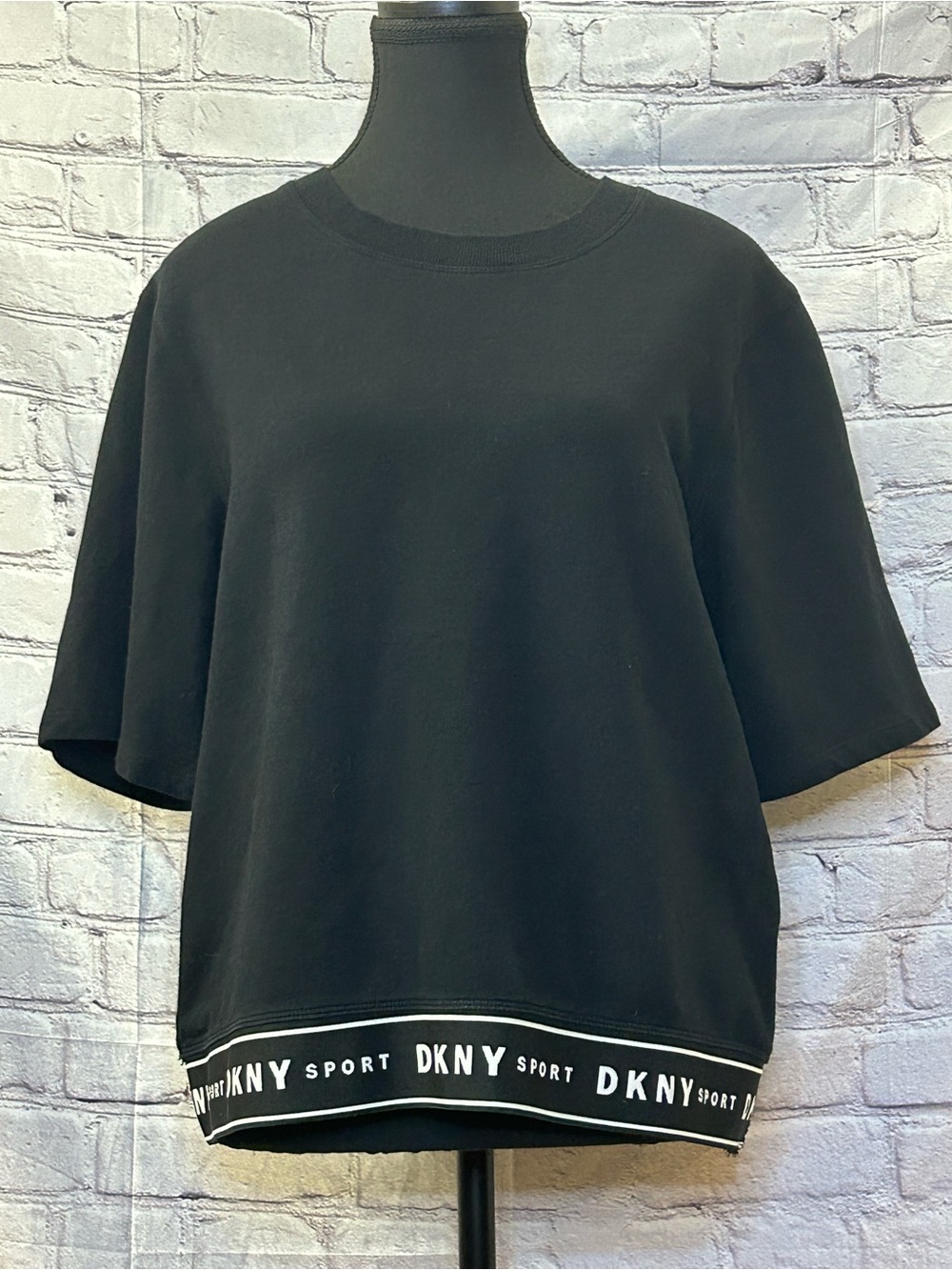 Dkny Black Short-Sleeve Logo Hem Sweatshirt